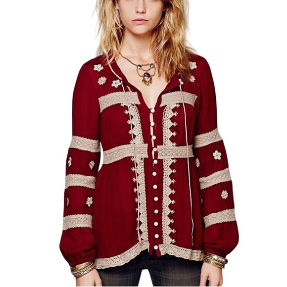 Free People Iris Cranberry Cream Crochet Wood Bead Detail Bohemian Top Size M - Picture 1 of 13